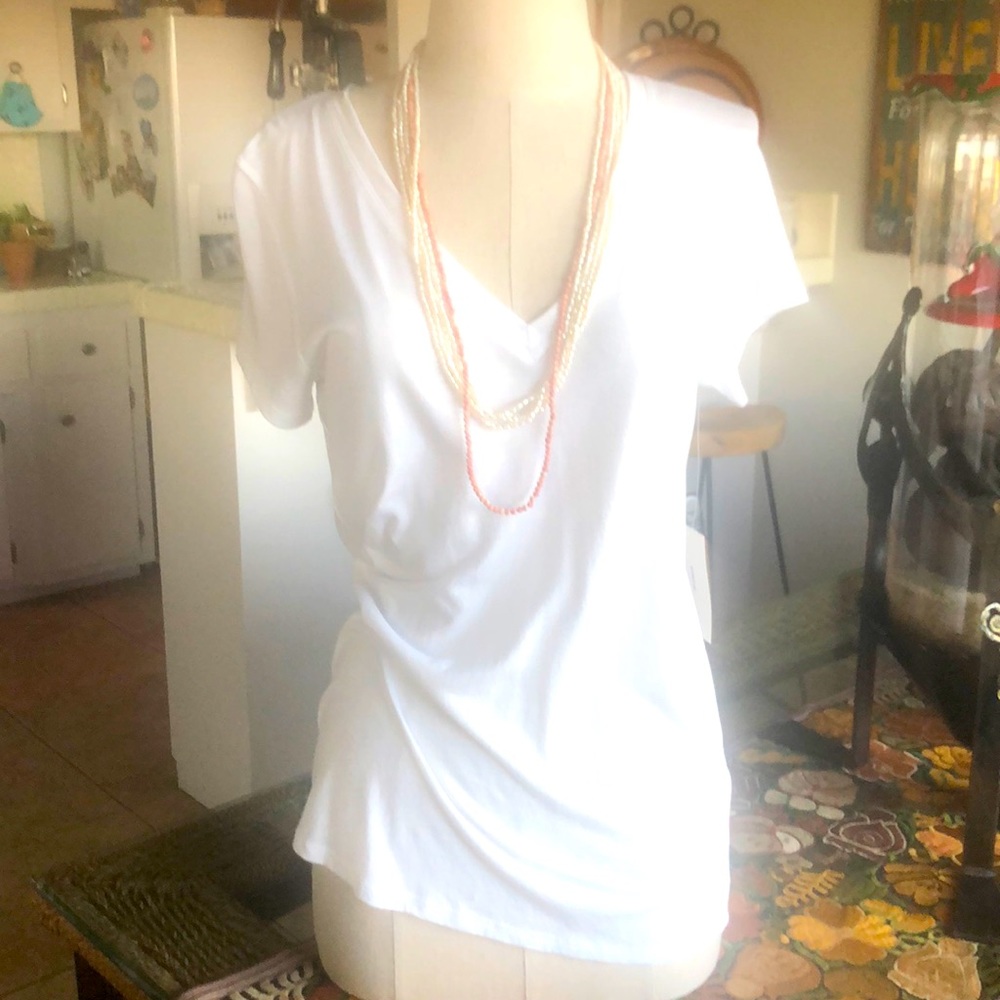 VINCE basic V neck tee white sz sm NWT